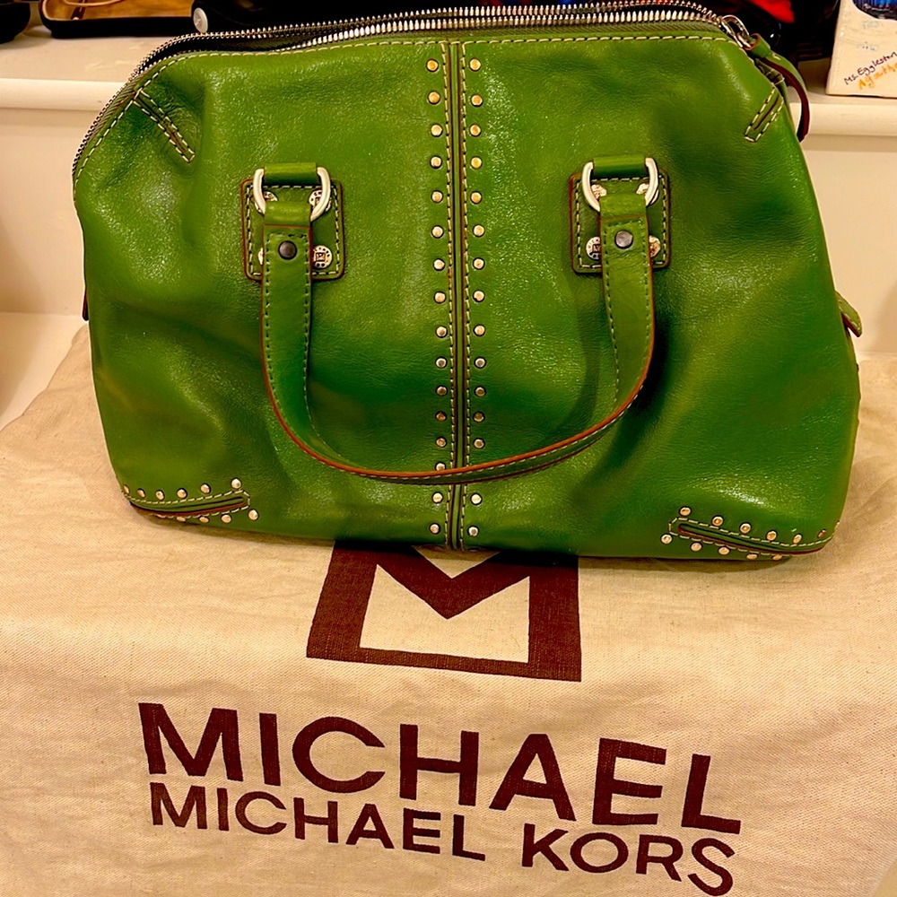MICHAEL KORS - Kelly green leather hand bag